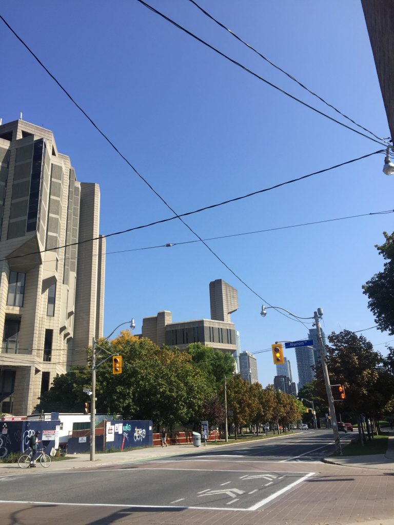A picture of Robarts library 