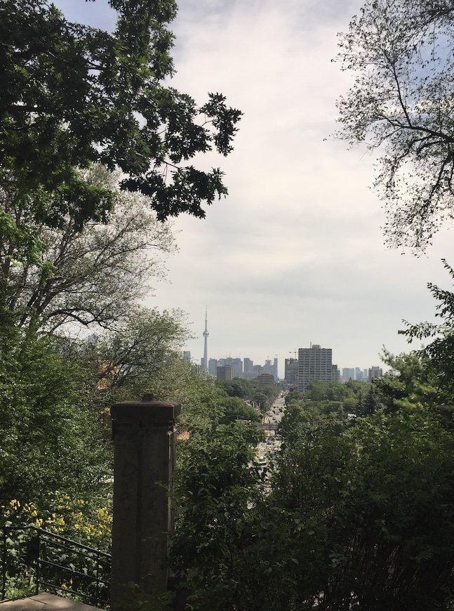 Photo taken from the Baldwin Steps, Toronto, with a view of the CN Tower.